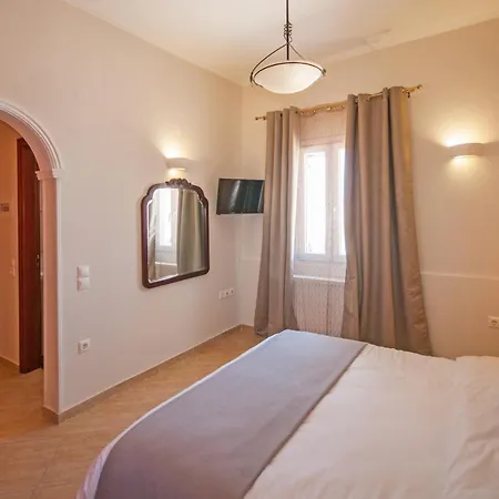 Veldi Art - Kamari Fira (Santorini)