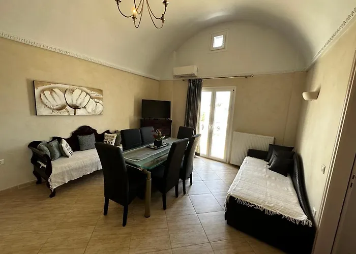 Veldi Art - Kamari Fira (Santorini)