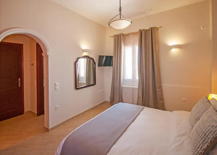 Veldi Art - Kamari Fira (Santorini)