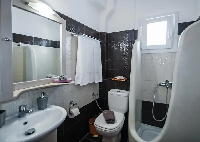 Veldi Art - Kamari Fira (Santorini)